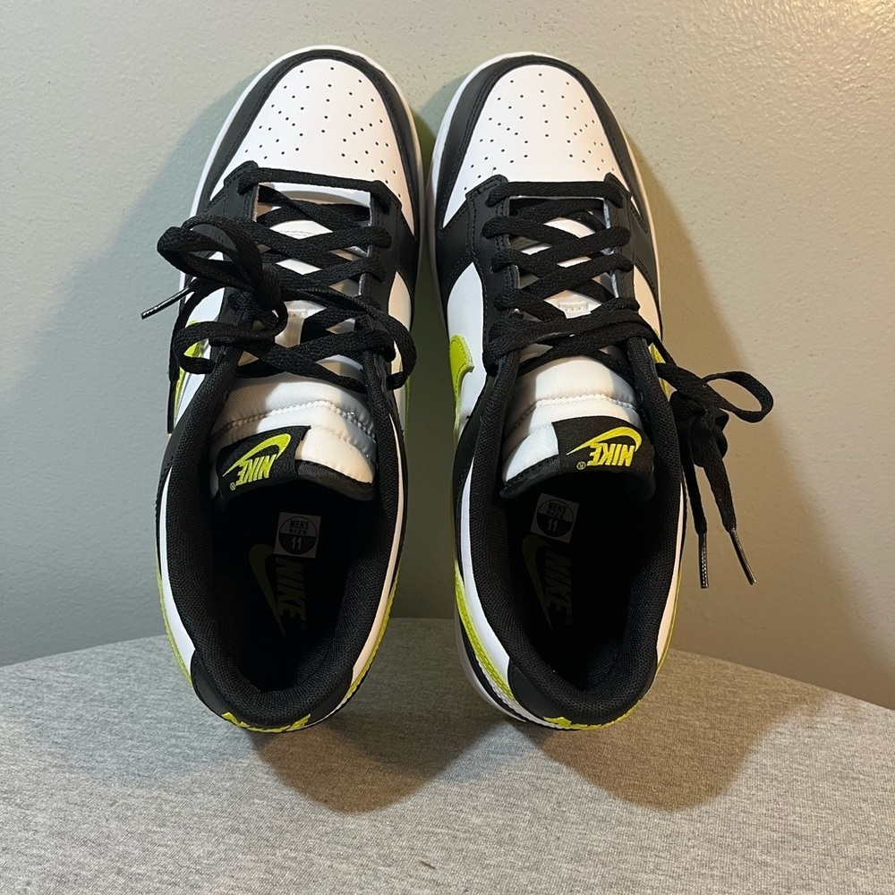 Nike Dunk Low White Black Bright Cactus Men's Shoe Size 11 DV0833 110 - Picture 8 of 11
